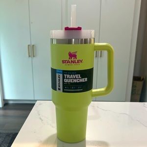 Stanley Adventure Quencher 40oz -Citron/Pink